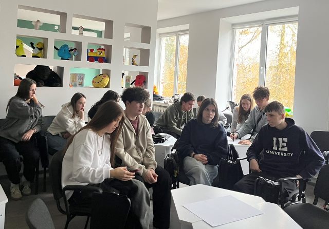 Шлях педагога починається тут